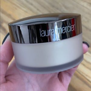 Laura mercier translucent setting powder